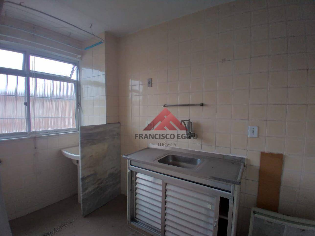 Apartamento à venda com 2 quartos, 60m² - Foto 7