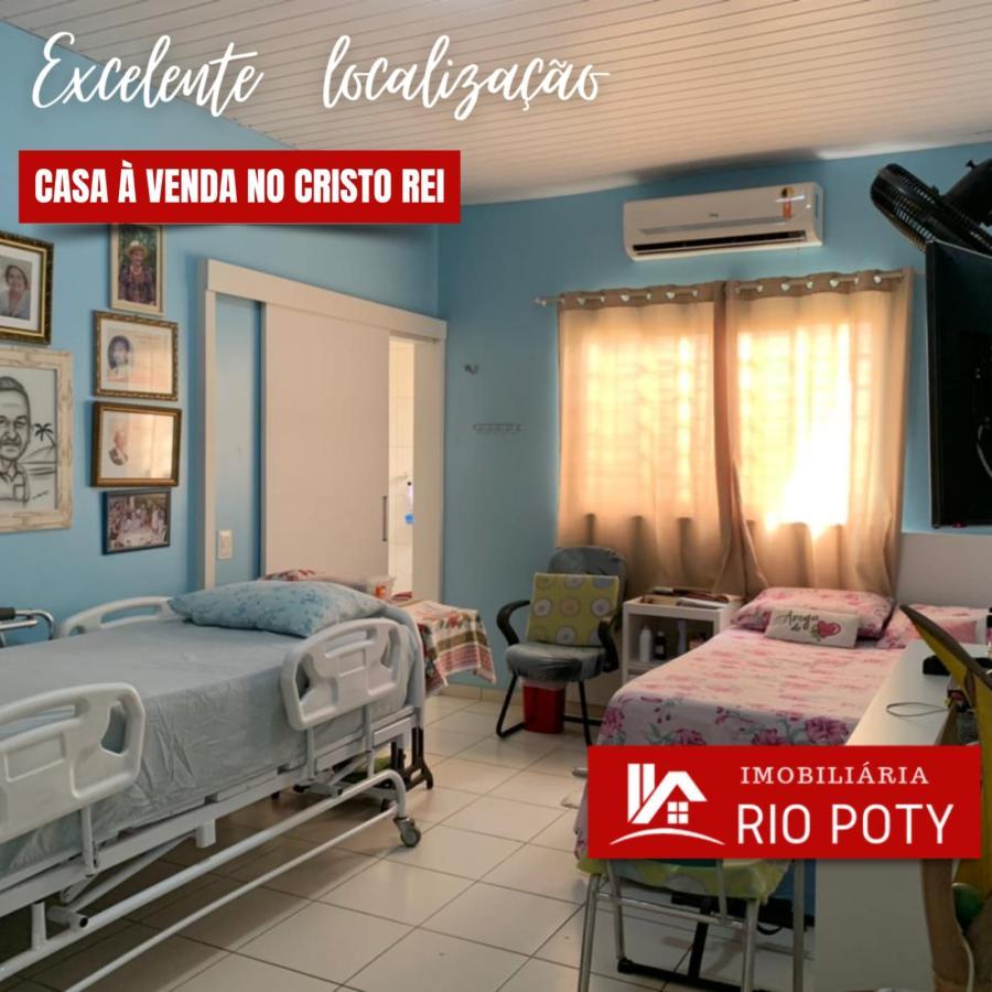 Casa à venda com 4 quartos, 260m² - Foto 11