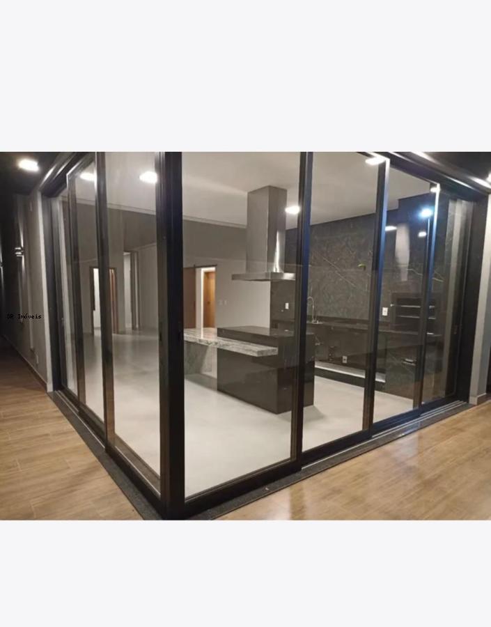 Casa à venda com 3 quartos, 250m² - Foto 15