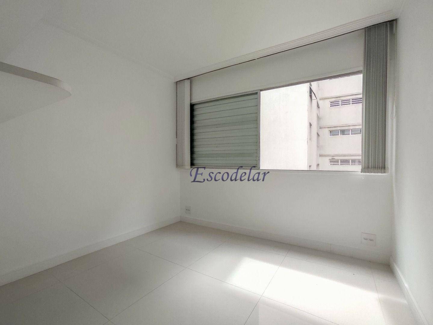 Apartamento à venda com 4 quartos, 150m² - Foto 12