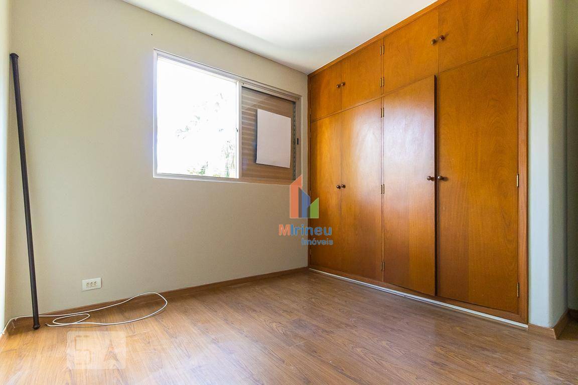 Apartamento à venda com 4 quartos, 135m² - Foto 18