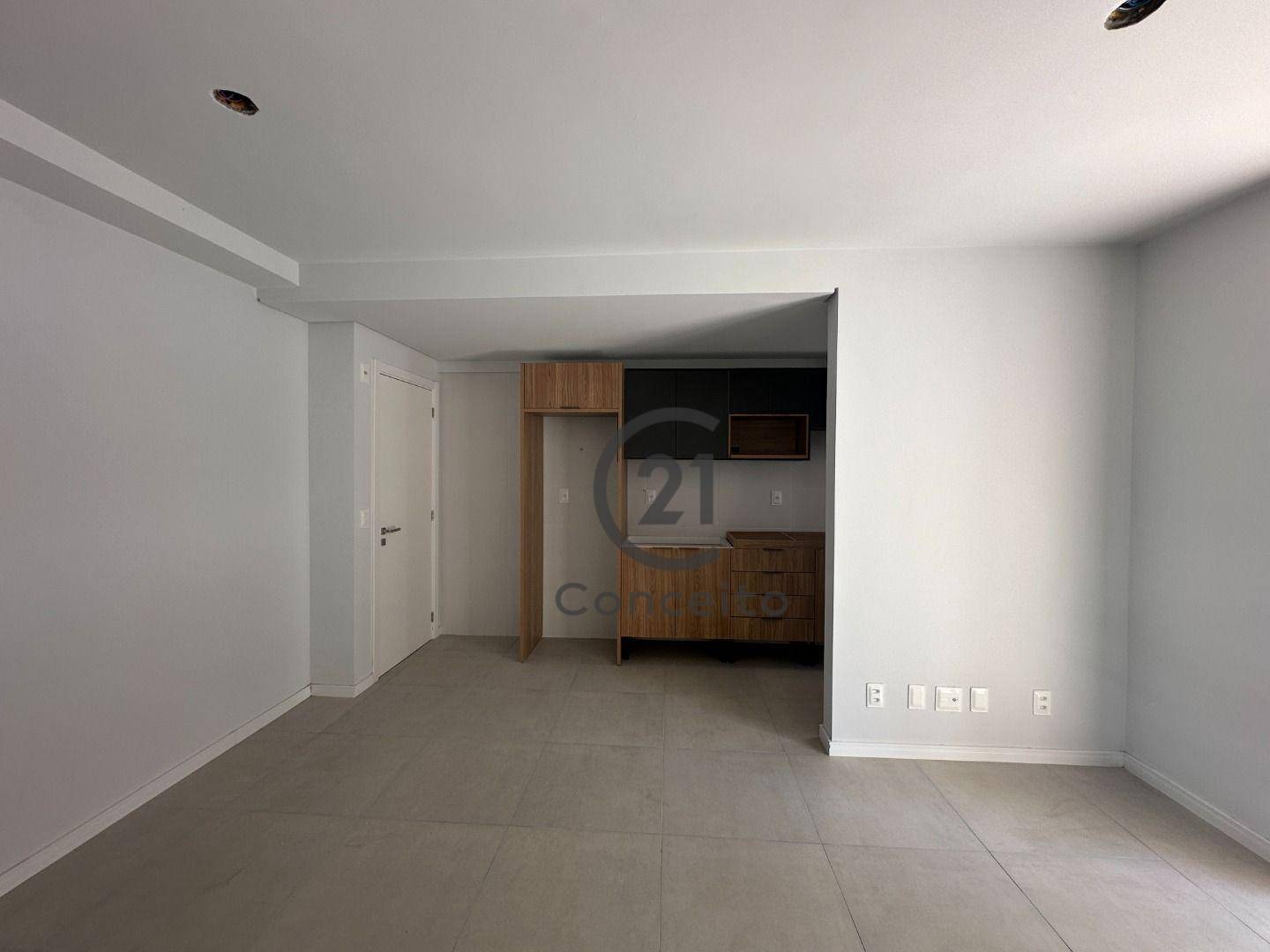 Apartamento à venda com 2 quartos, 63m² - Foto 2