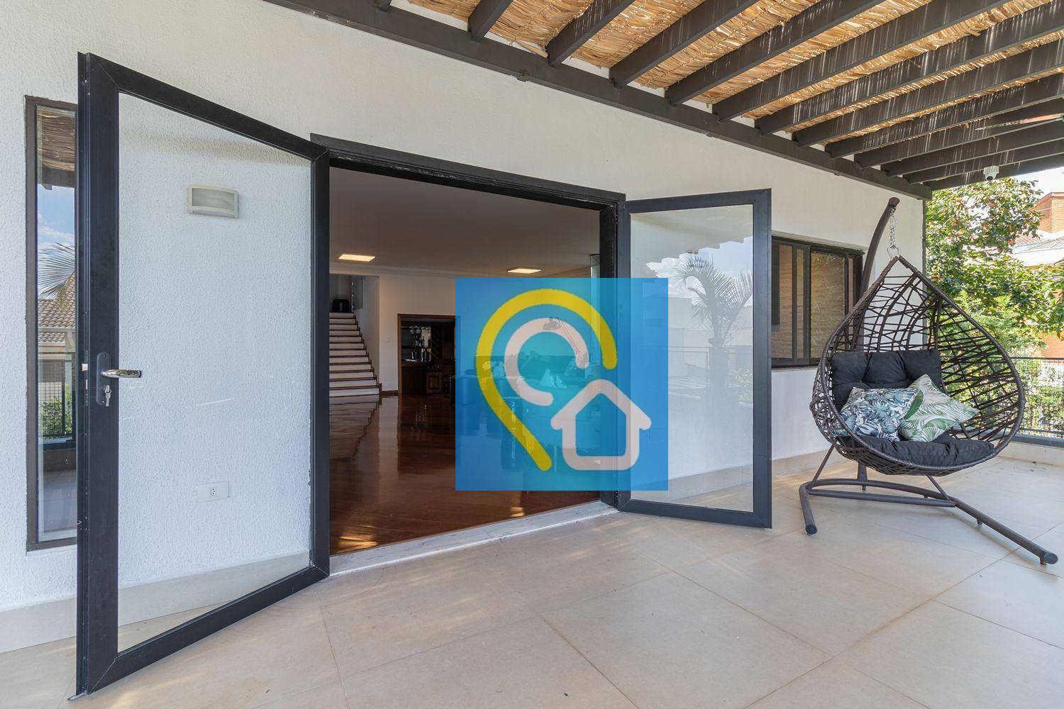 Casa de Condomínio à venda com 4 quartos, 600m² - Foto 13