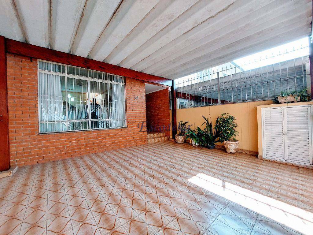 Sobrado à venda com 4 quartos, 169m² - Foto 1