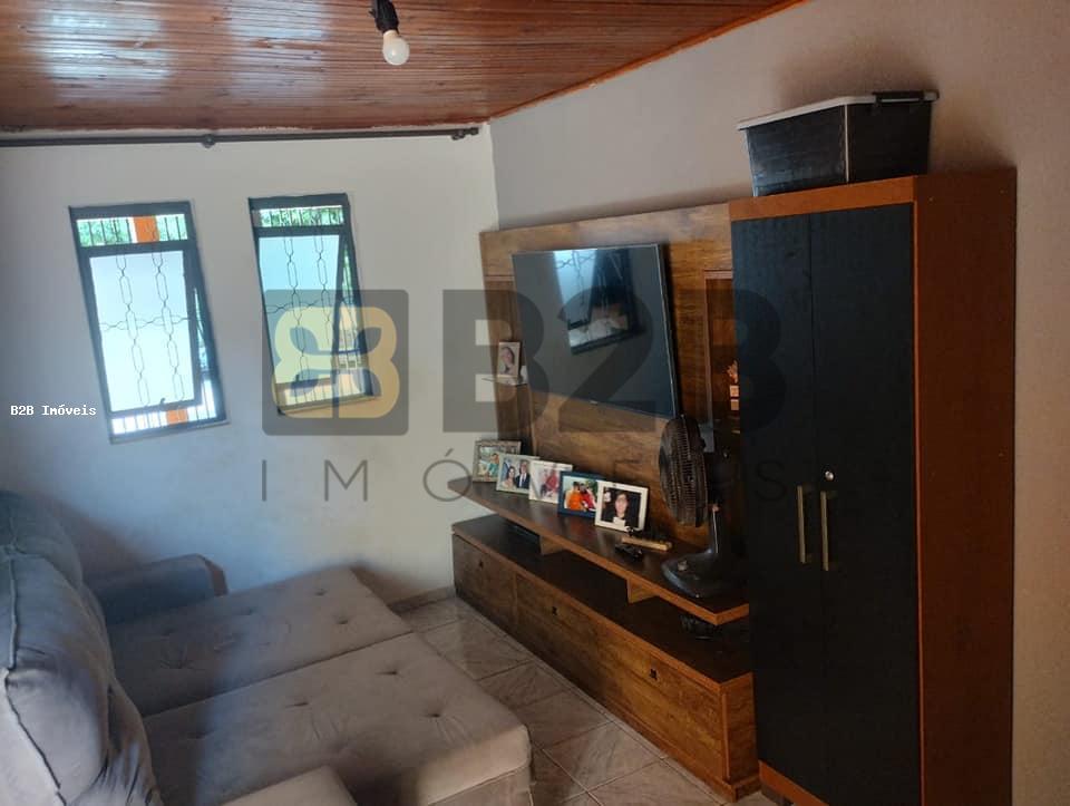 Casa à venda com 2 quartos, 150m² - Foto 3