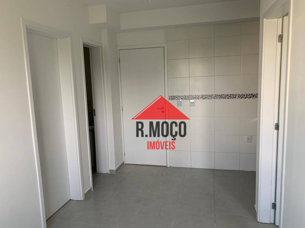 Apartamento à venda com 2 quartos, 27m² - Foto 2