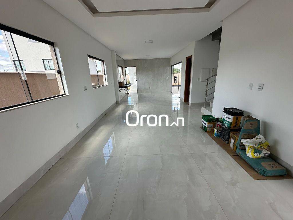 Sobrado, 3 quartos, 197 m² - Foto 2