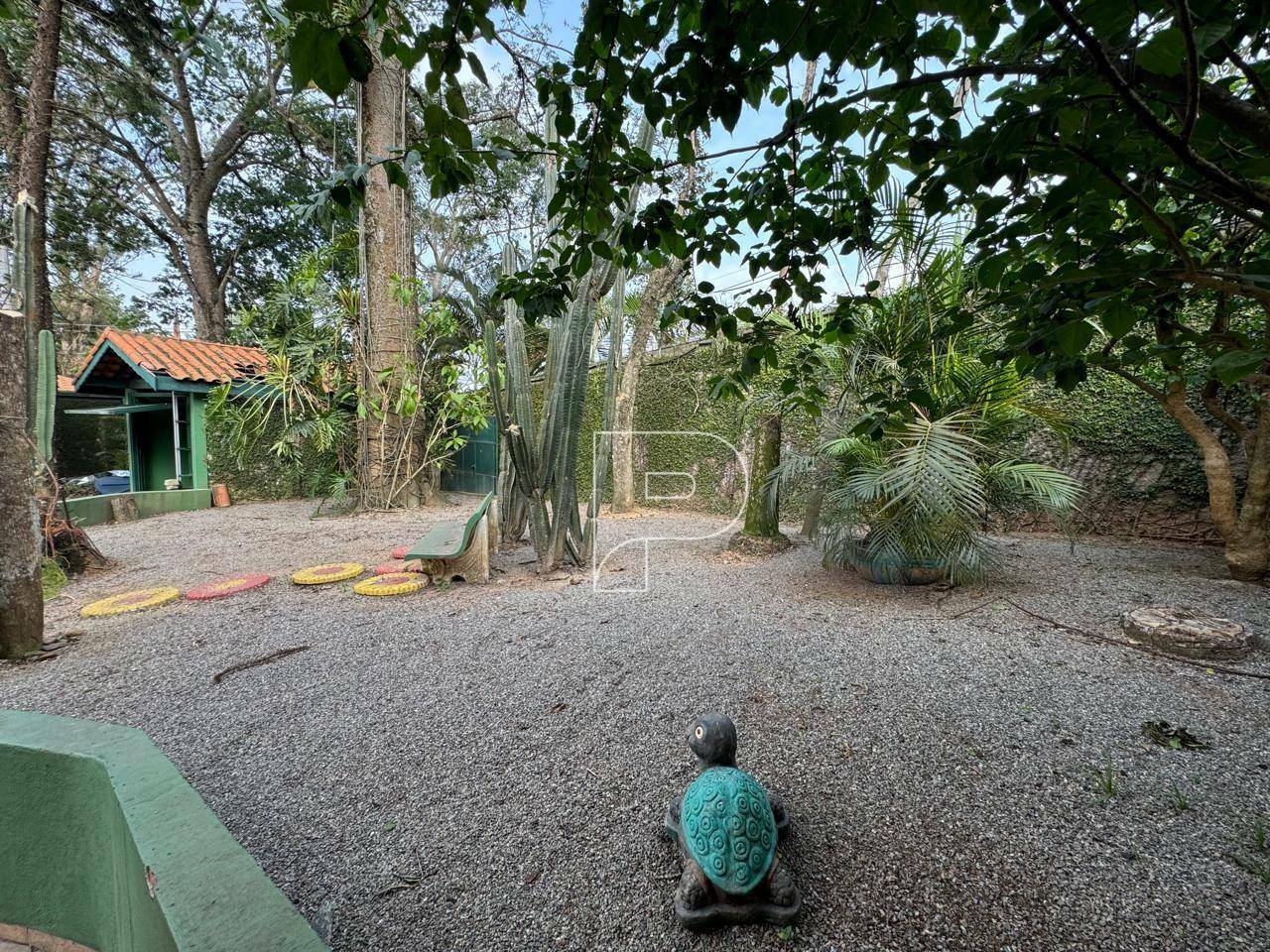 Casa à venda com 8 quartos, 698m² - Foto 8