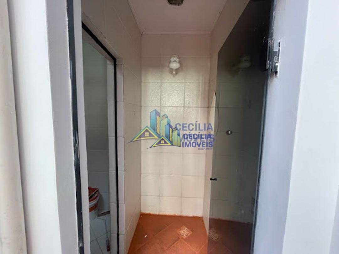 Casa à venda e aluguel com 4 quartos, 1M2 - Foto 17