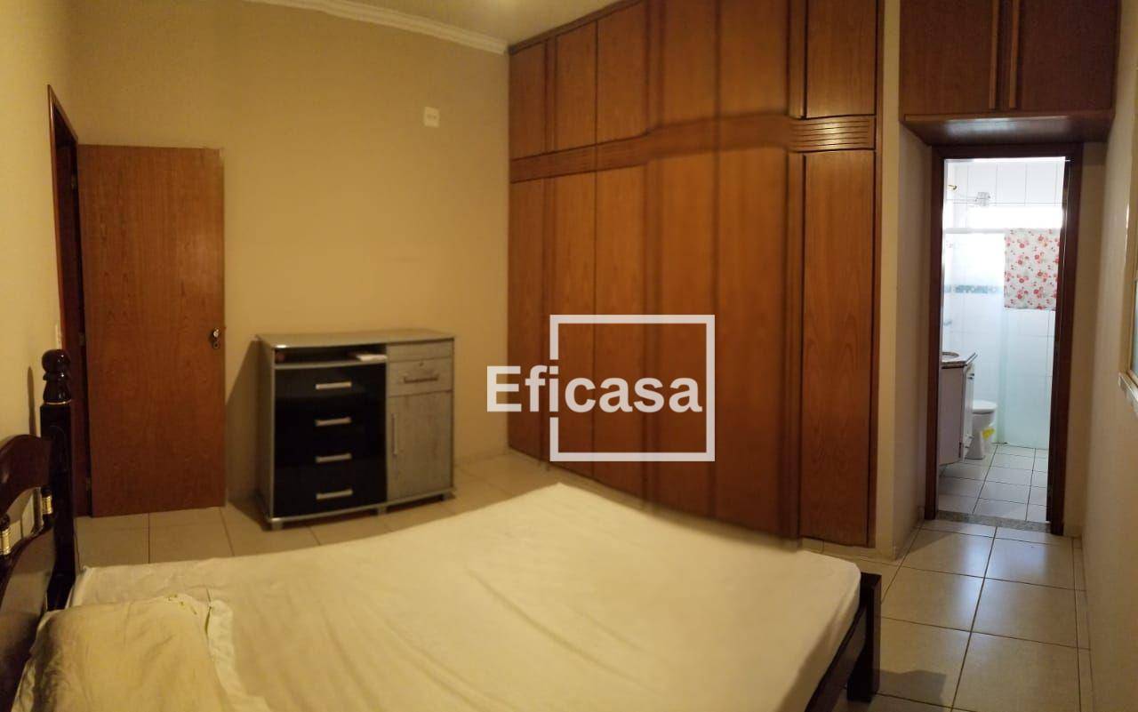 Casa à venda com 3 quartos, 220m² - Foto 15