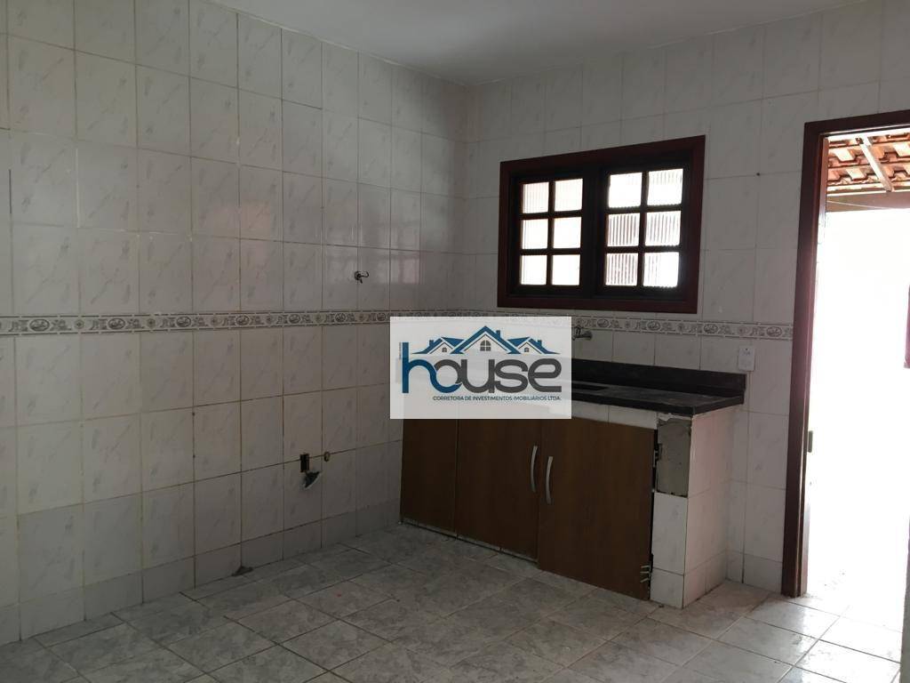 Casa à venda com 2 quartos, 60m² - Foto 11