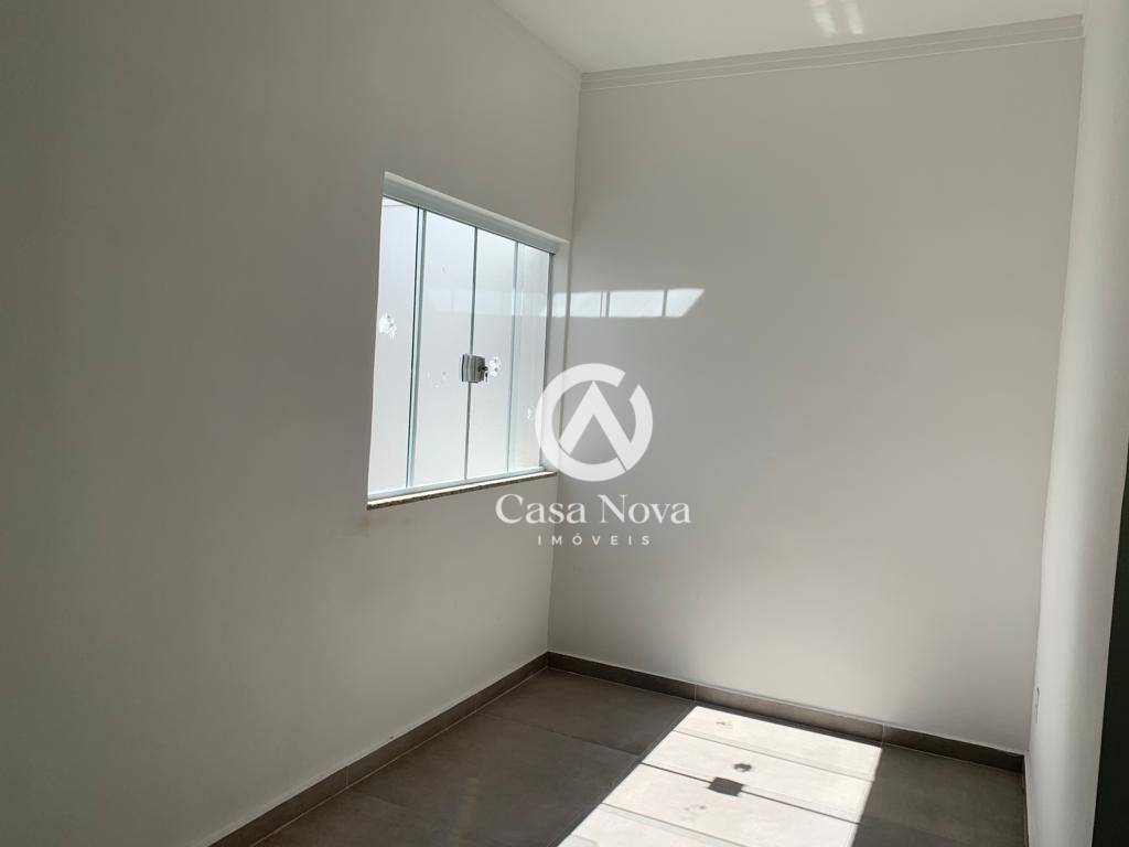 Casa à venda com 2 quartos, 85m² - Foto 14