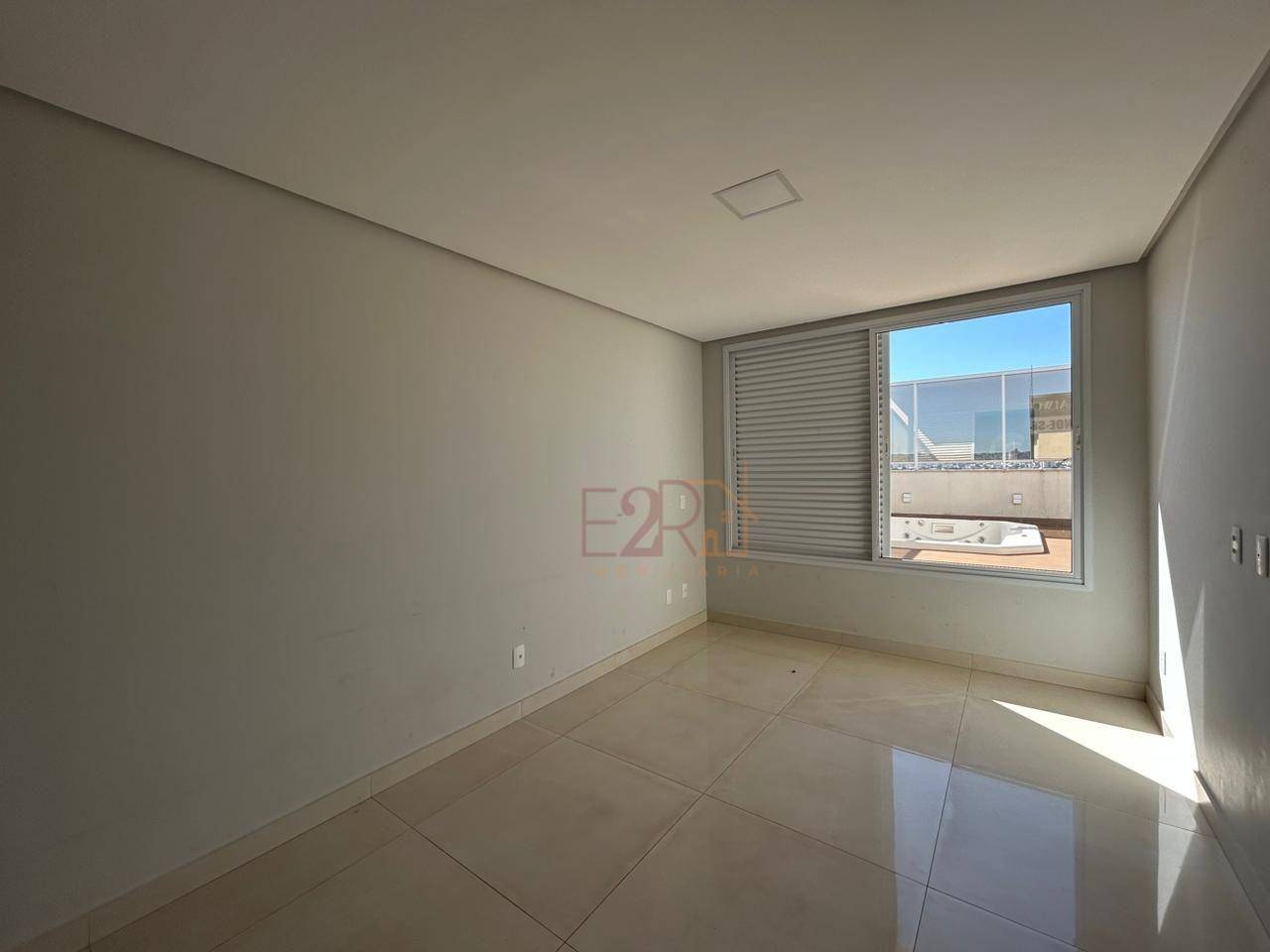 Apartamento à venda com 3 quartos, 192m² - Foto 19