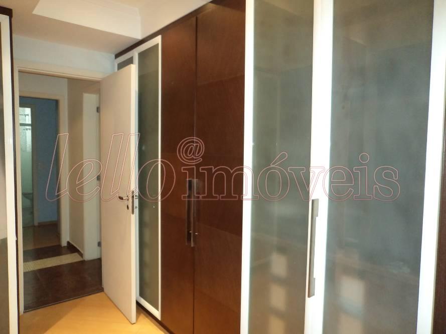 Apartamento à venda com 3 quartos, 223m² - Foto 11