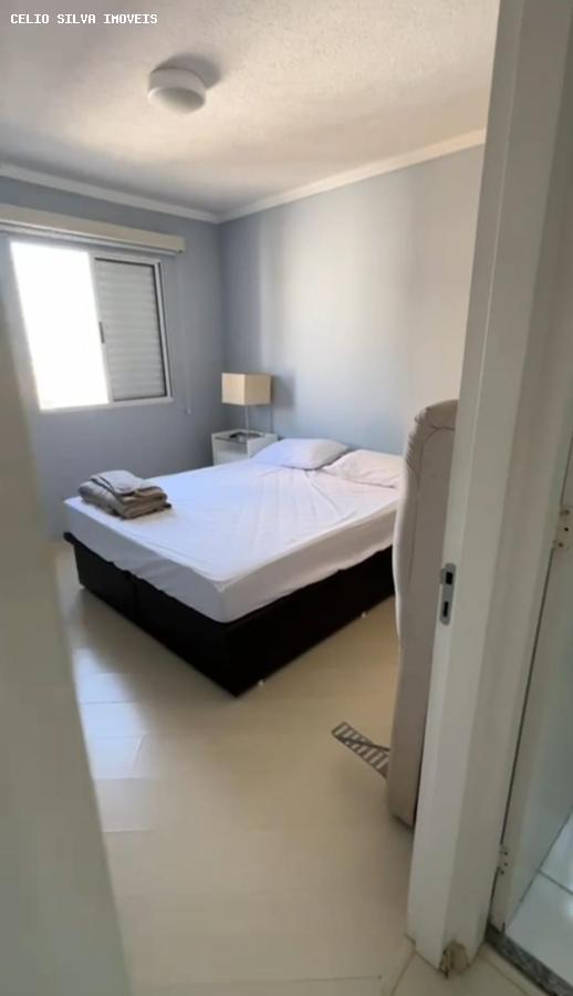 Apartamento à venda com 3 quartos, 64m² - Foto 11