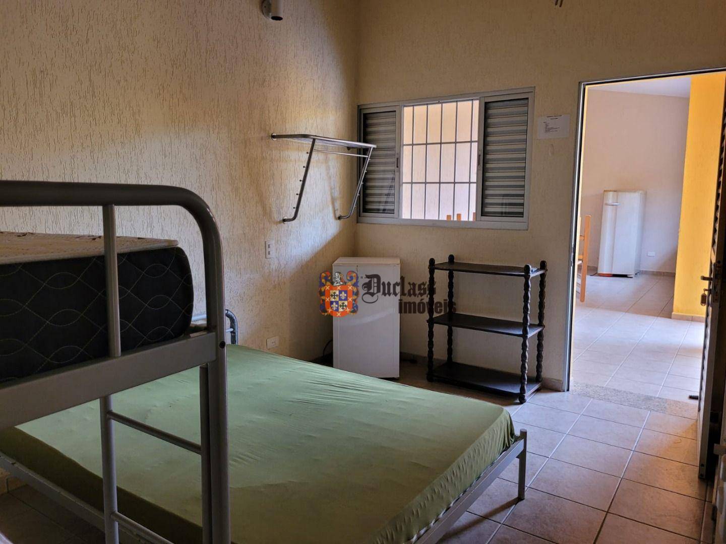 Casa à venda com 4 quartos, 165m² - Foto 12