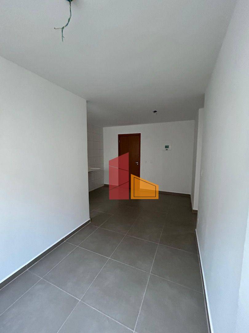 Apartamento para alugar com 2 quartos, 55m² - Foto 2