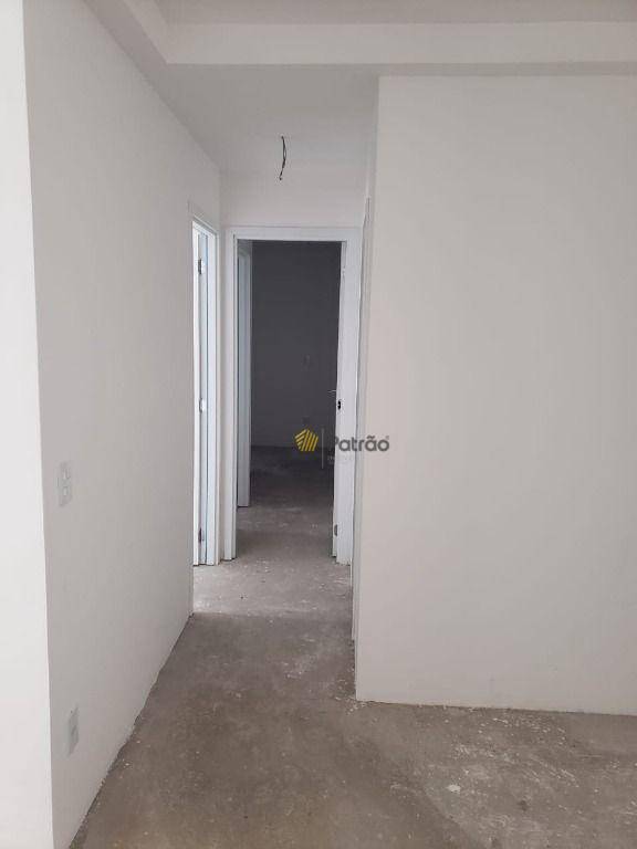 Apartamento à venda com 2 quartos, 60m² - Foto 3