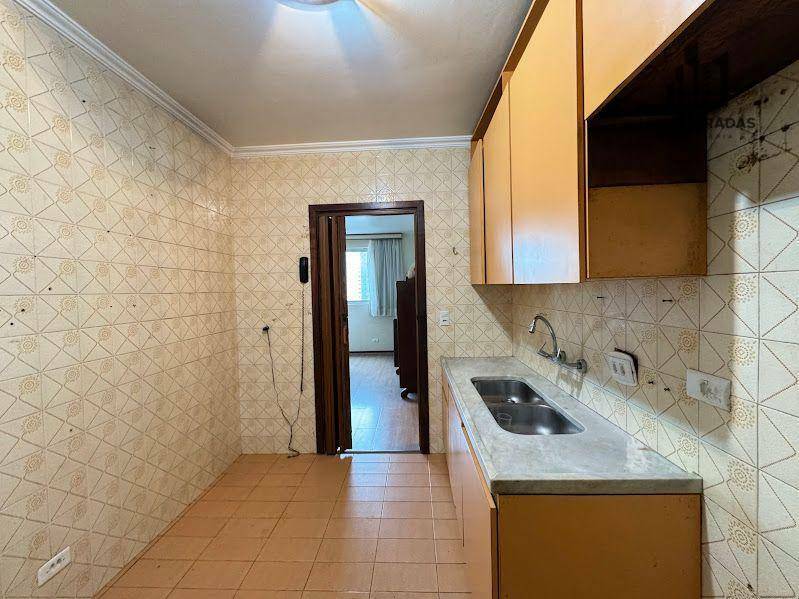 Apartamento à venda com 3 quartos, 92m² - Foto 2