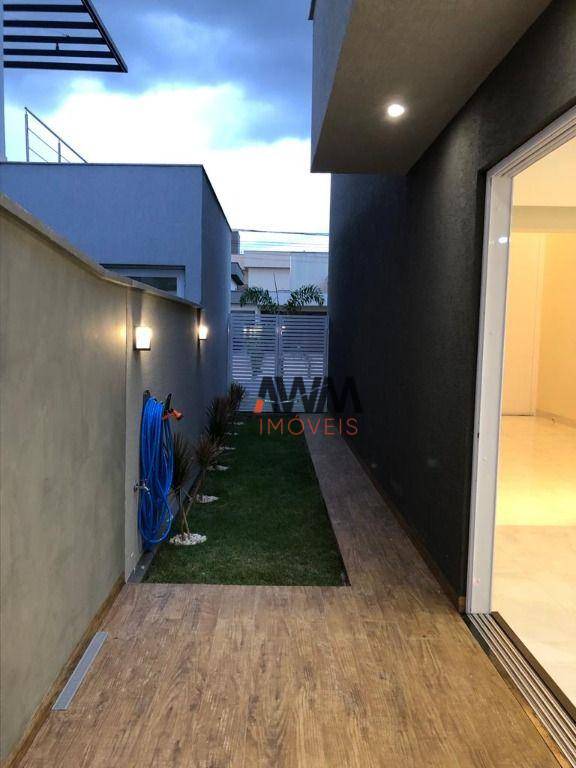 Casa de Condomínio à venda com 4 quartos, 200m² - Foto 13