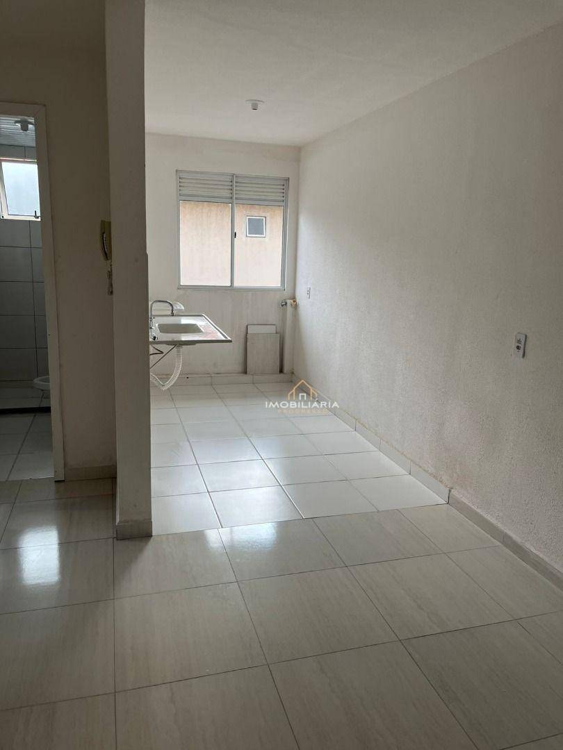 Apartamento à venda com 2 quartos, 46m² - Foto 3