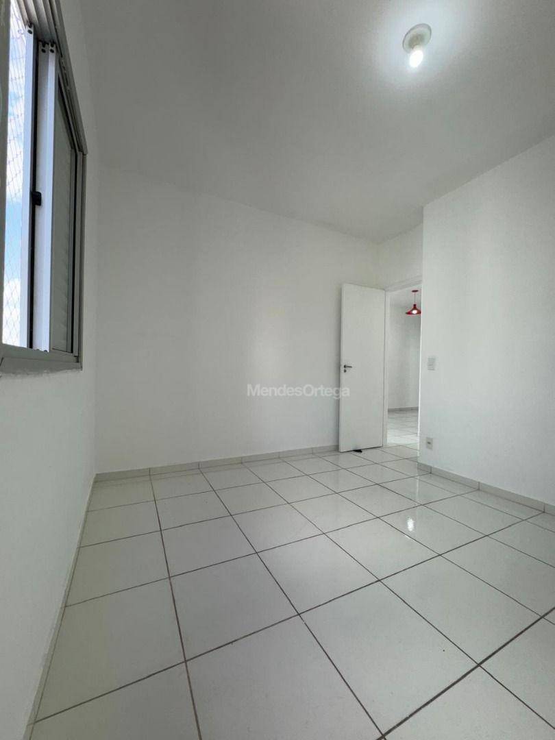 Apartamento para alugar com 2 quartos, 47m² - Foto 5