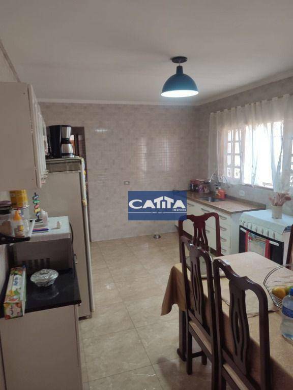 Sobrado à venda com 2 quartos, 110m² - Foto 1