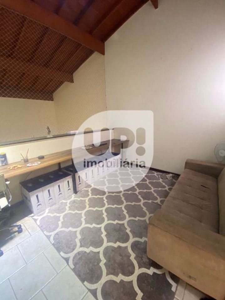 Casa à venda com 3 quartos, 295m² - Foto 14