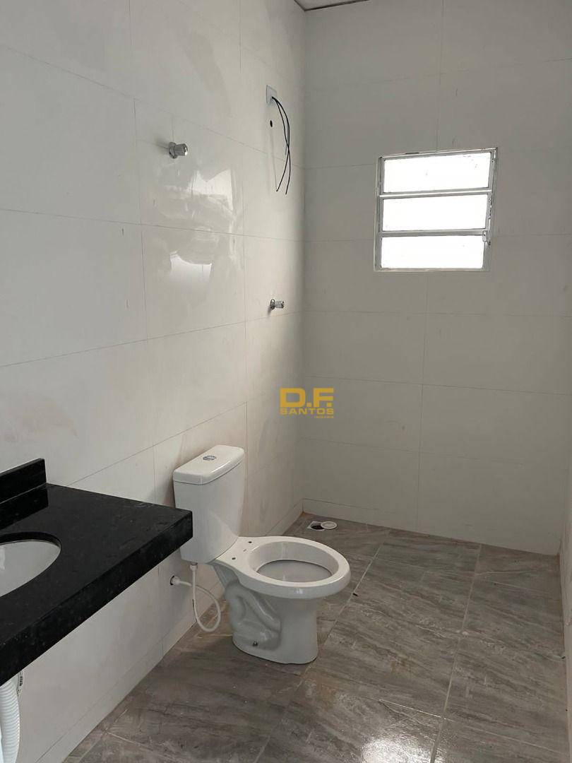 Casa à venda com 2 quartos, 55m² - Foto 2