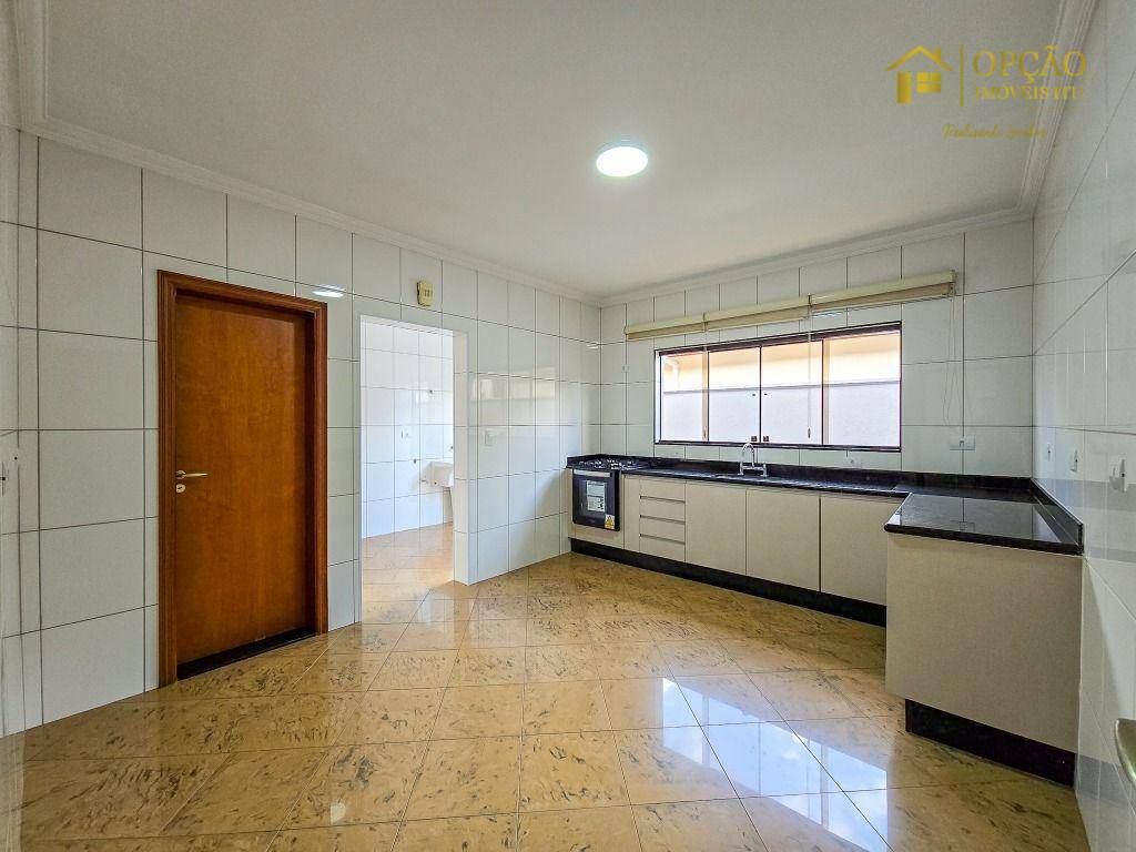 Casa à venda e aluguel com 3 quartos, 260m² - Foto 6