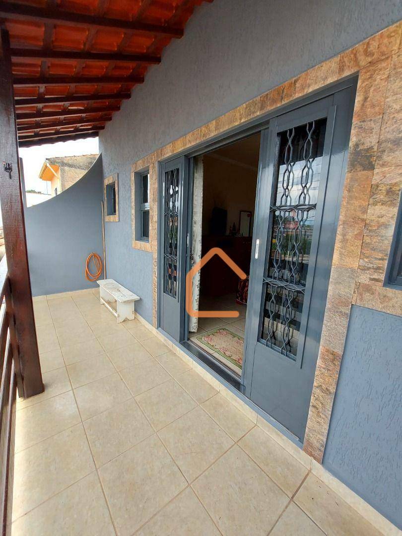 Casa, 2 quartos, 169 m² - Foto 1