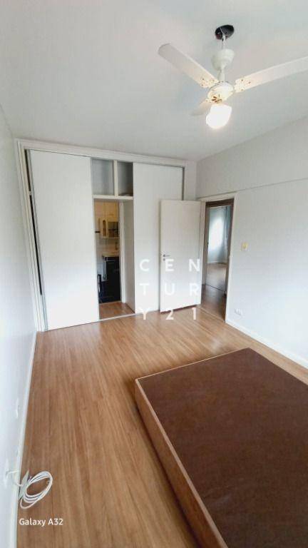 Apartamento para alugar com 3 quartos, 110m² - Foto 9