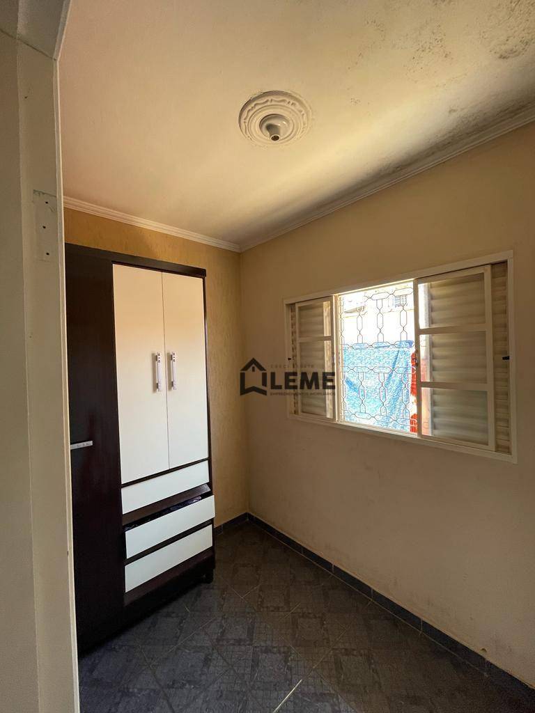 Casa à venda com 3 quartos, 187m² - Foto 8