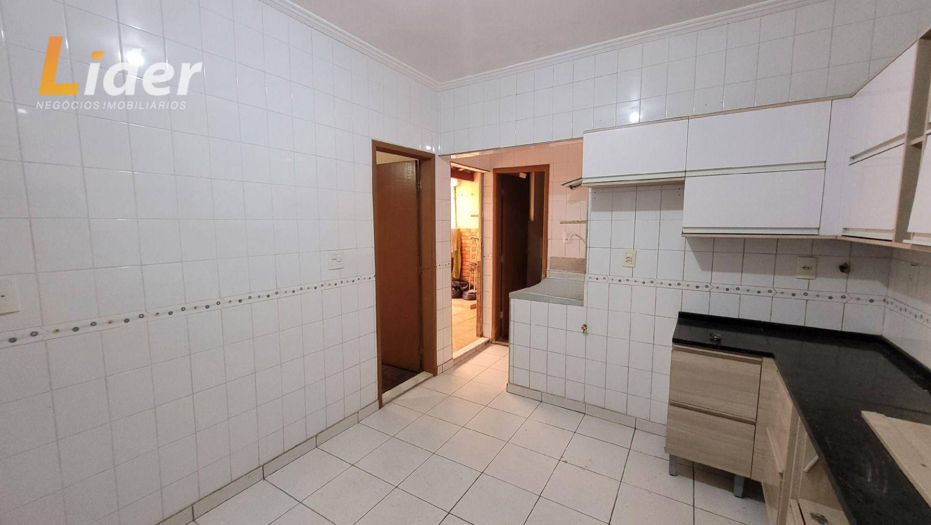 Apartamento à venda com 3 quartos, 98m² - Foto 16