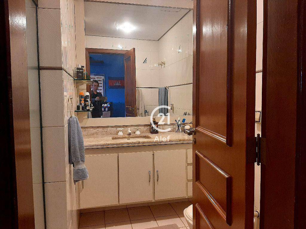 Apartamento à venda com 4 quartos, 278m² - Foto 19