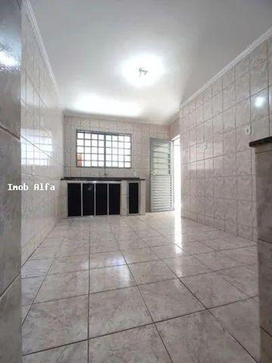 Casa à venda com 2 quartos, 140m² - Foto 10