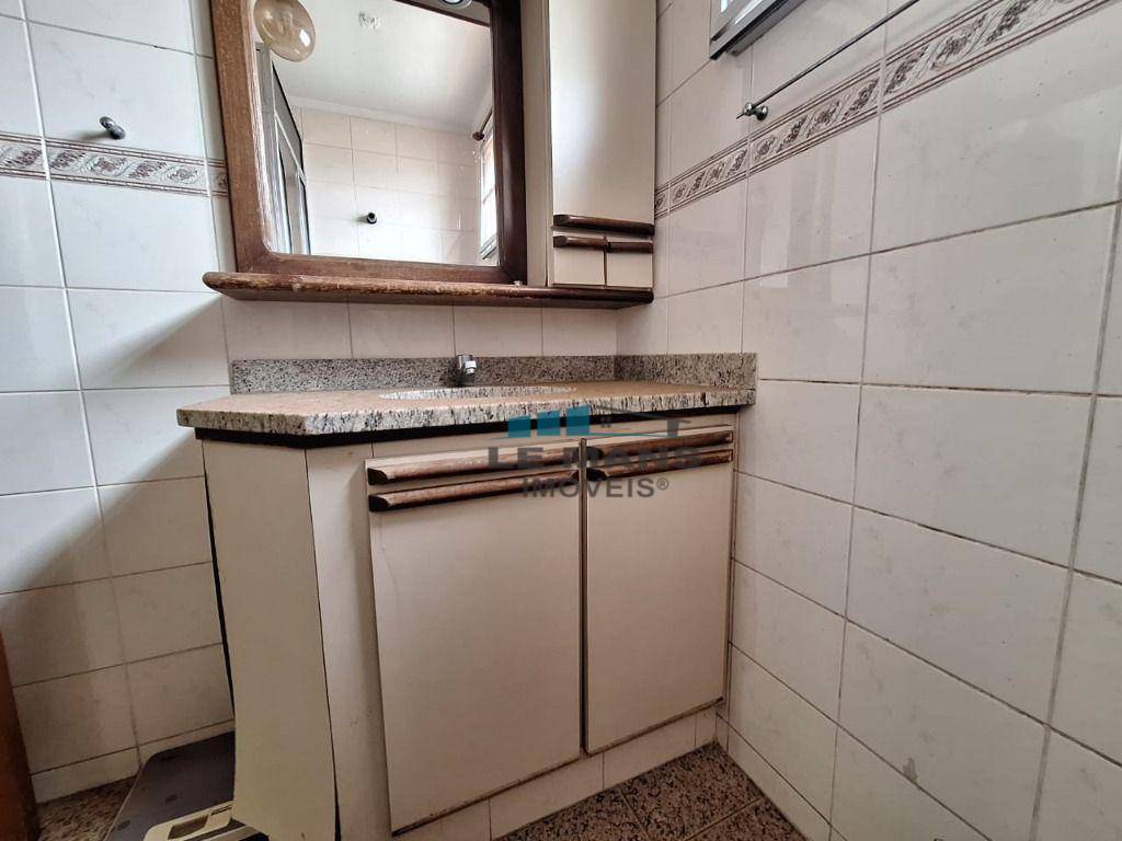 Apartamento à venda com 2 quartos, 68m² - Foto 5