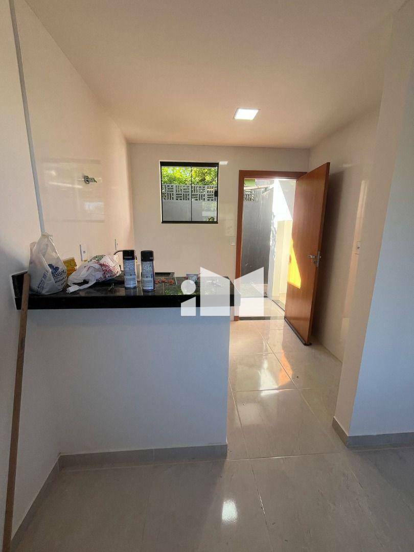 Casa à venda com 2 quartos, 64m² - Foto 8