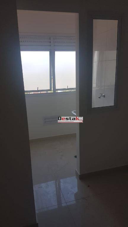 Apartamento à venda com 2 quartos, 64m² - Foto 23