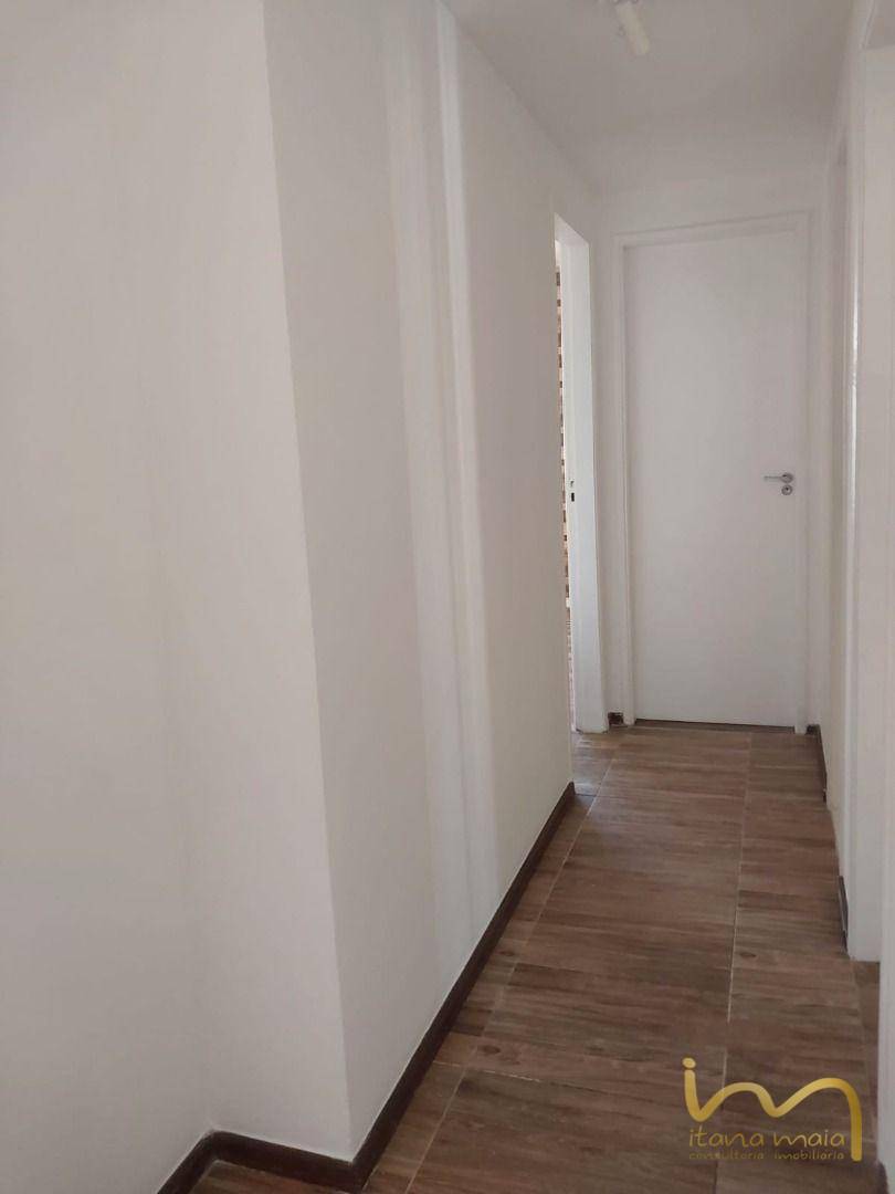 Apartamento à venda com 3 quartos, 98m² - Foto 7