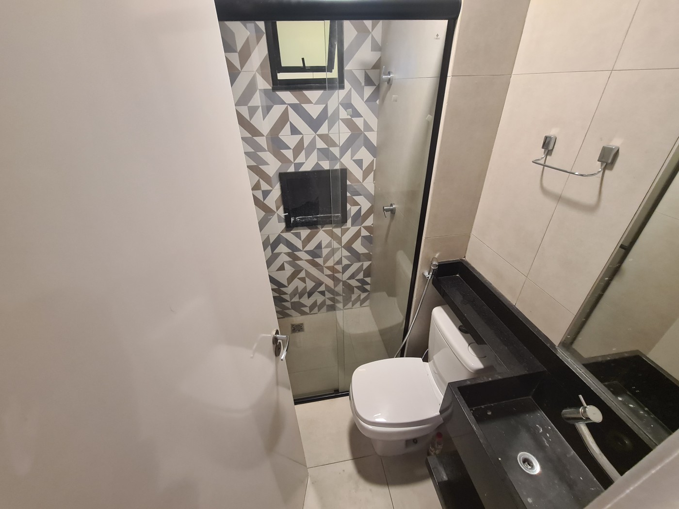 Apartamento à venda com 2 quartos, 70m² - Foto 10