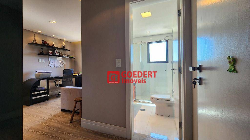 Apartamento para alugar com 3 quartos, 168m² - Foto 24