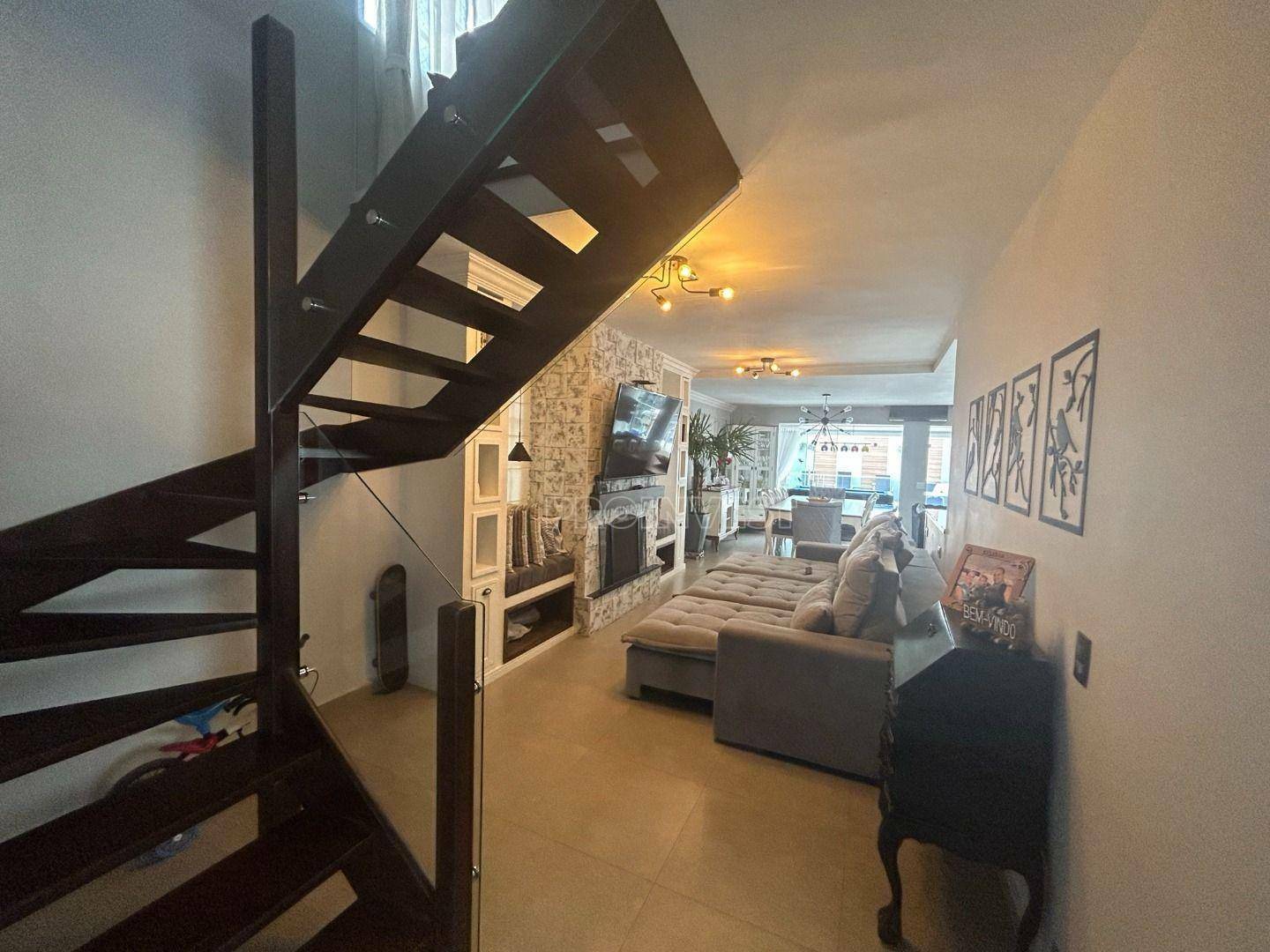 Casa de Condomínio à venda com 4 quartos, 270m² - Foto 5