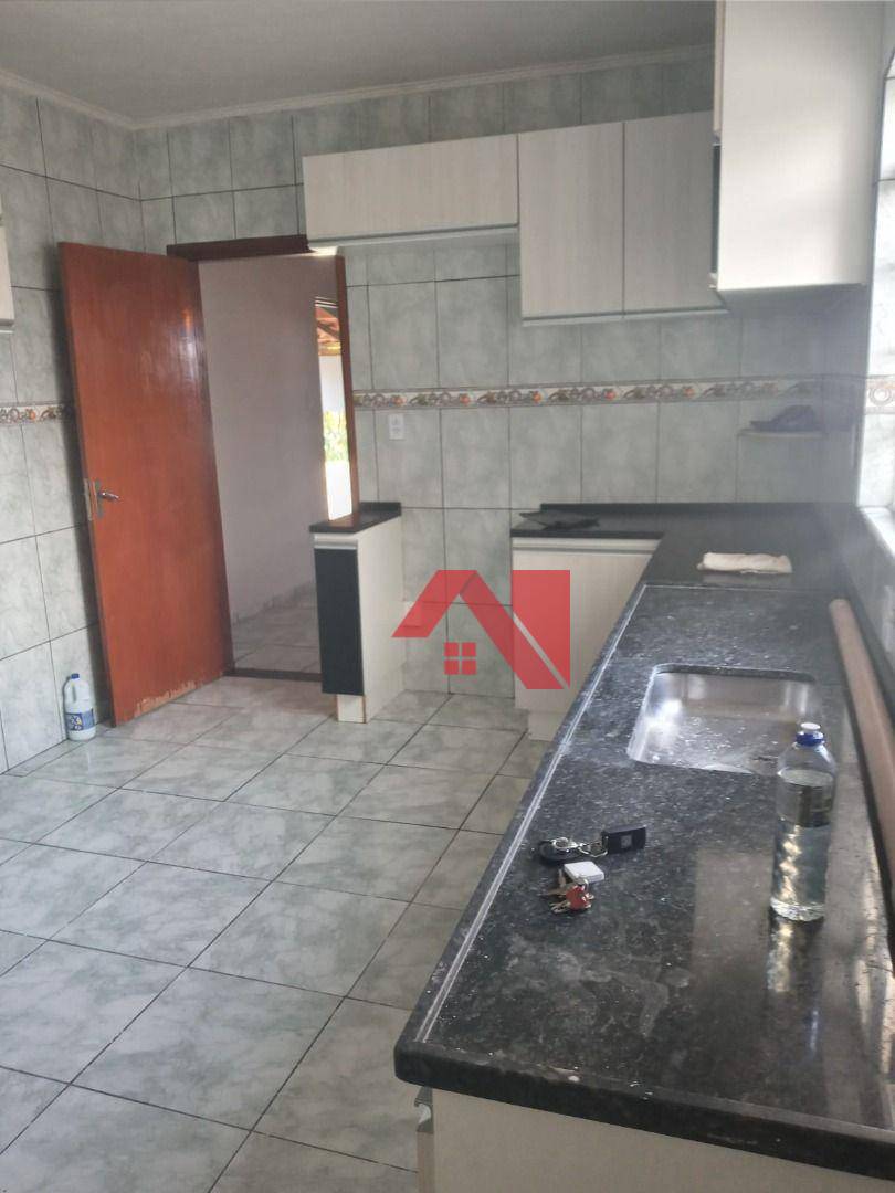 Casa à venda com 3 quartos, 165m² - Foto 6