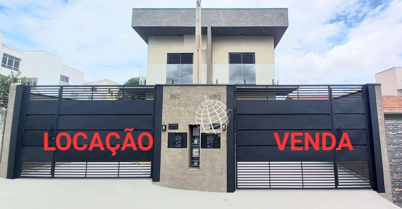 Casa à venda e aluguel com 3 quartos, 120m² - Foto 1