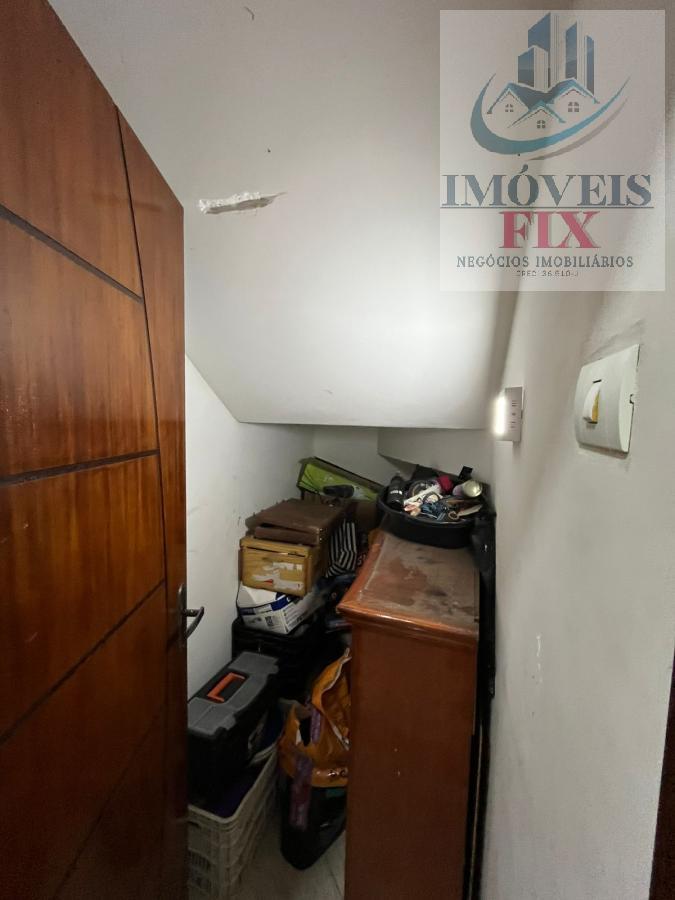 Casa à venda com 3 quartos, 200m² - Foto 9