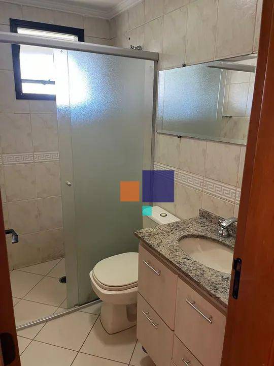 Apartamento para alugar com 3 quartos, 144m² - Foto 17