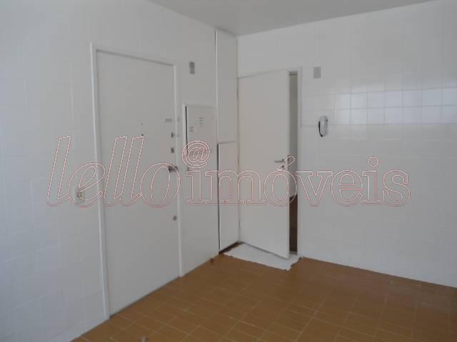 Apartamento para alugar com 4 quartos, 136m² - Foto 3