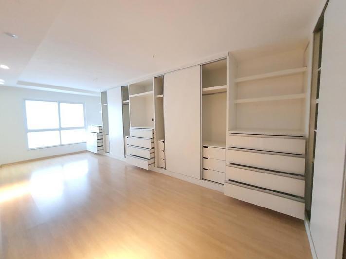 Casa à venda com 4 quartos, 233m² - Foto 26