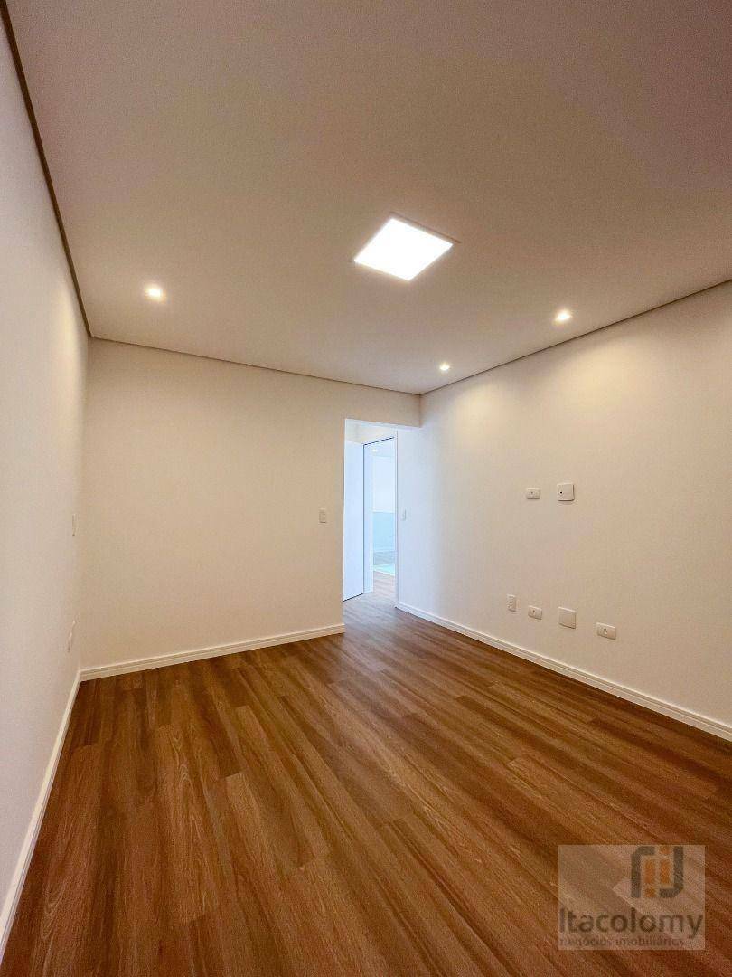 Casa de Condomínio à venda com 3 quartos, 220m² - Foto 24